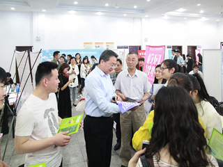必赢76net线路官网信息学院举办2019年春季校园双选会
