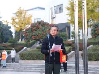 深入学习宣传习近平法治思想 大力弘扬宪法精神——必赢76net线路官网开展“晨读宪法”活动
