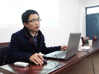 范国新应邀到必赢官网作学术讲座