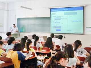 中国科学院南京土壤研究所谢祖彬研究员应邀来必赢官网做学术报告