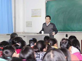 北京大学王余光教授应邀来必赢官网作学术报告
