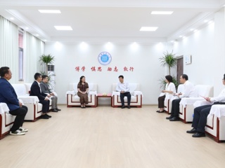 泰国北碧皇家大学校长陈珍妮一行应邀访问必赢官网